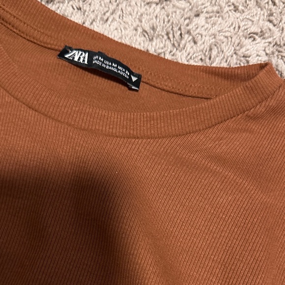 Medium size Short Dresses for women Guess, Fashion Nova and le chateau brand - Picture 6 of 13